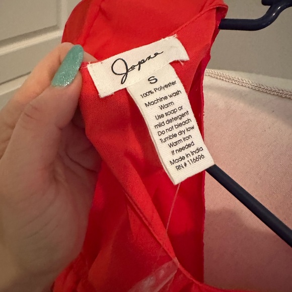 Elegant Red Dress - Picture 3 of 3